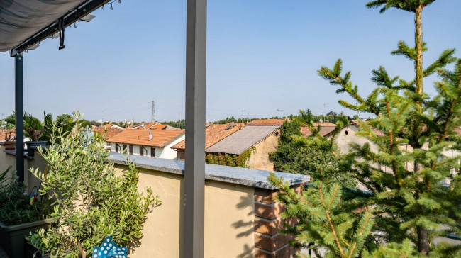 Appartamento in vendita a Albiate