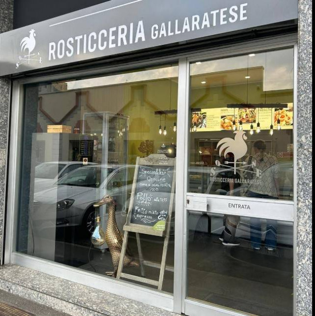 Attività commerciale in Vendita a Gallarate
