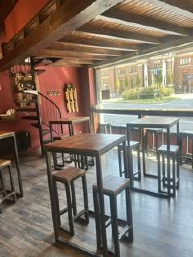 Attività commerciale in Vendita a Gallarate