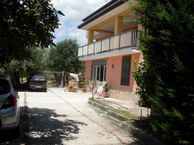 Casa indipendente in vendita a Telese Terme (BN)