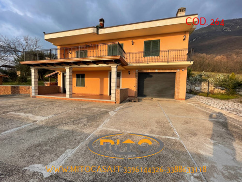 Villa in vendita a Calvisi, Gioia Sannitica (CE)