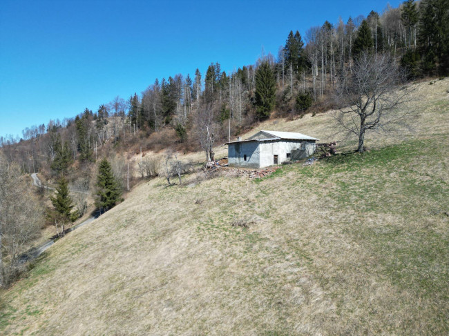 Cascina in Vendita a Iseo