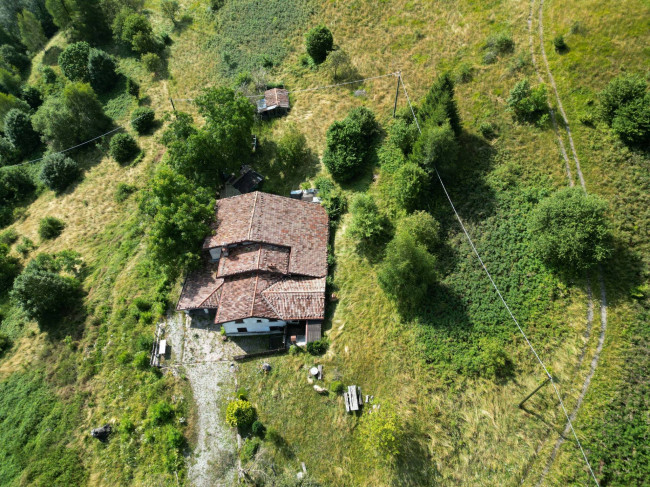 rifugio in Vendita a Marone