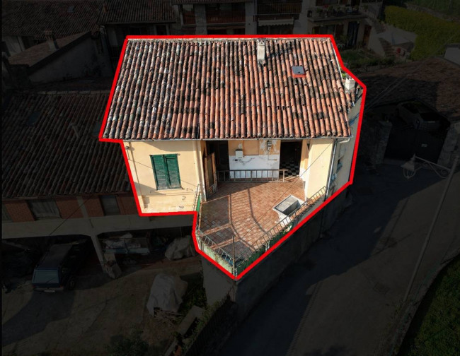 Rustico in Vendita a Sale Marasino