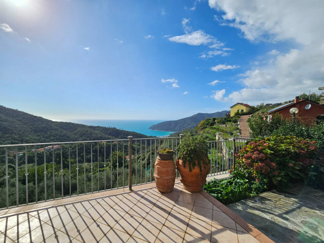 Villa in vendita a Moneglia (GE)