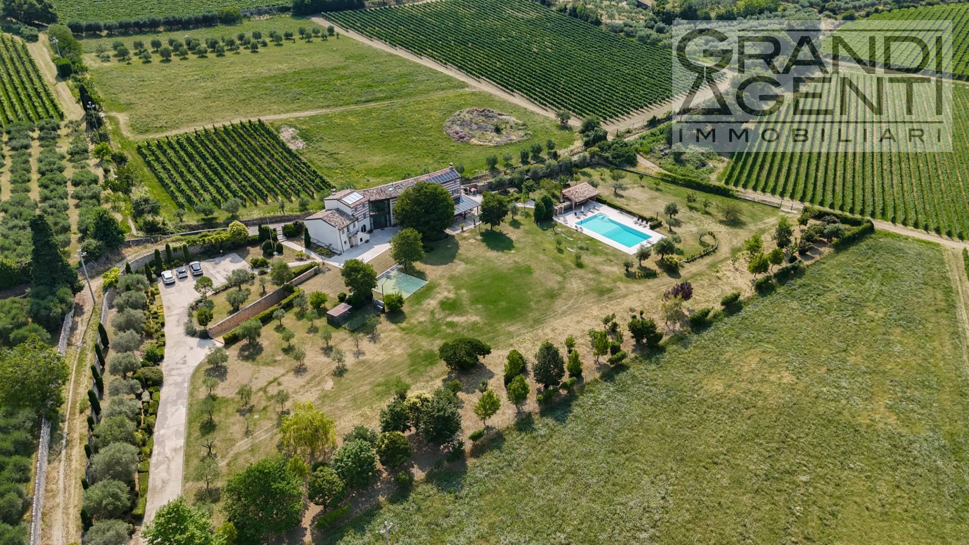 Casale in vendita a Caprino Veronese