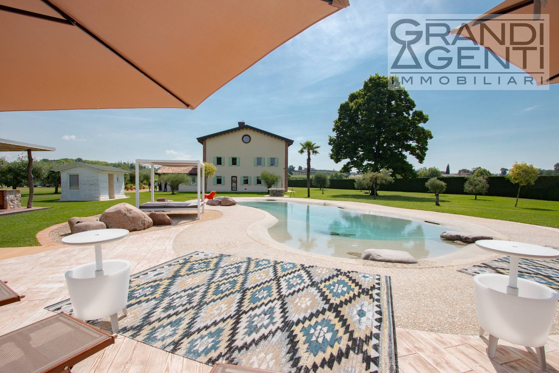Villa in vendita a Lazise