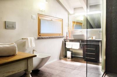 Villa in vendita a Peschiera del Garda