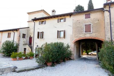 Homestead for Sale to Lazise