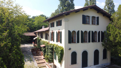Homestead for Sale to Sommacampagna