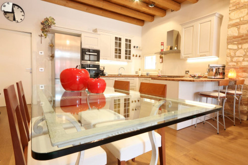 Casale in Vendita a Verona