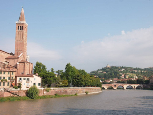 Appartamento in Affitto a Verona