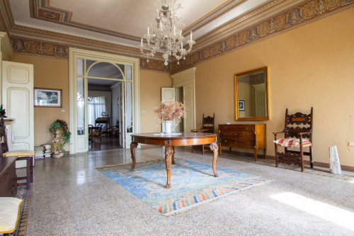 Villa for sale in Lazise