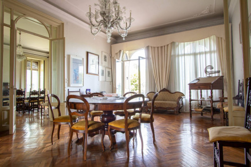 Villa for sale in Lazise