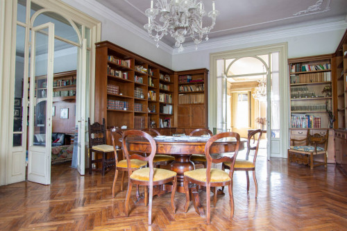 Villa for sale in Lazise