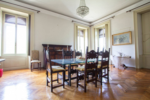Villa for sale in Lazise