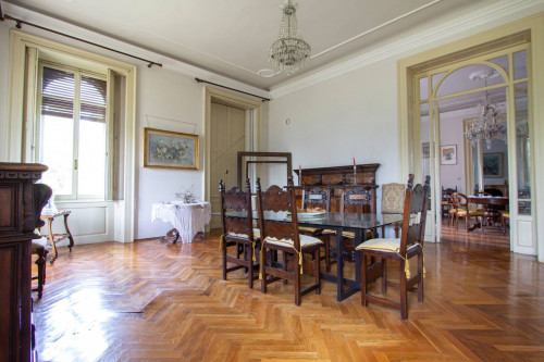 Villa for sale in Lazise
