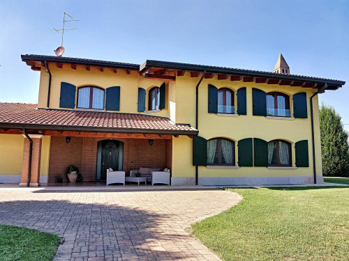 Villa in Vendita a Vigasio