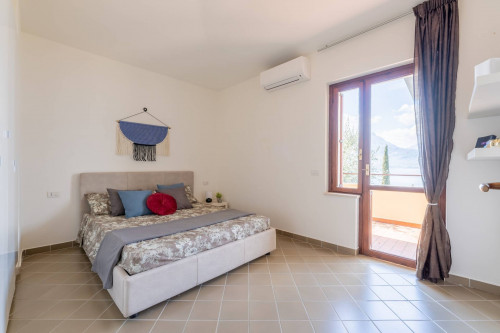 Villa in vendita a Torri del Benaco