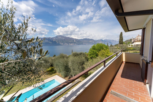Villa in vendita a Torri del Benaco