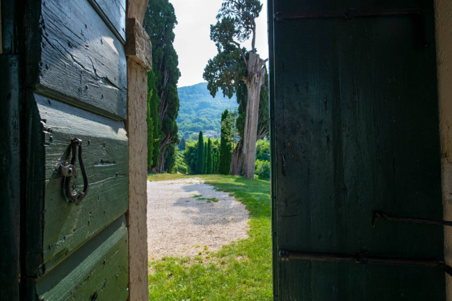 Villa in vendita a Caprino Veronese