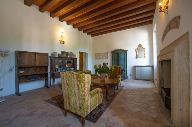 Villa in vendita a Caprino Veronese