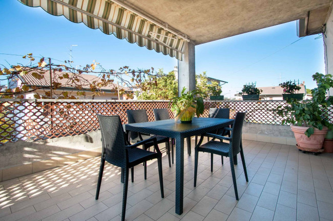Appartamento in Vendita a Villafranca di Verona