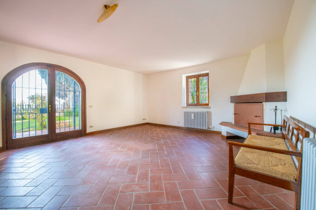  for rent in Verona