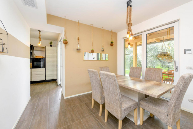Villa in vendita a Bardolino