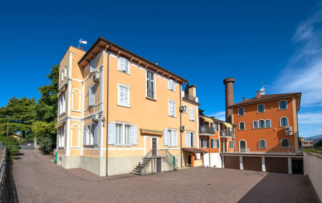 Stabile/Palazzo in Vendita a Castelnuovo del Garda