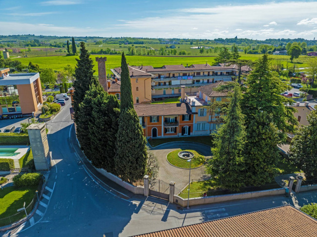 Stabile/Palazzo in Vendita a Castelnuovo del Garda