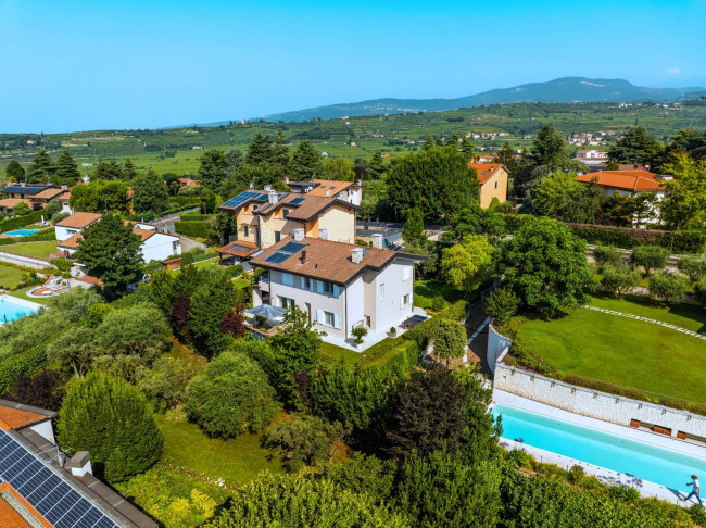 Villa in vendita a Negrar