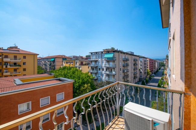 Apartment for Sale to Verona