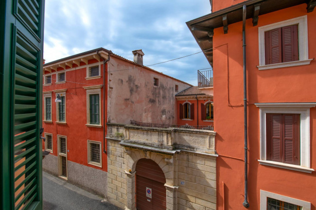 Appartamento in vendita a Centro Storico, Verona (VR)