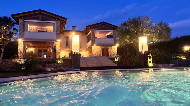 Villa in vendita a Bardolino