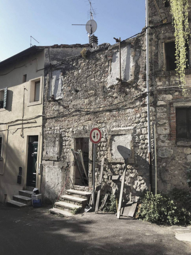 Casa indipendente in vendita a Ponte Crencano, Verona (VR)