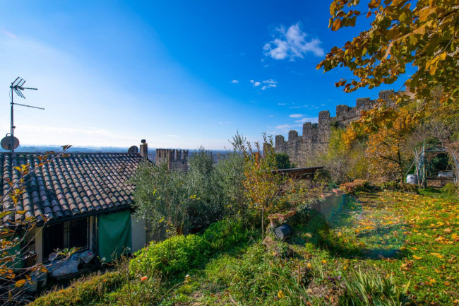Casa Semindipendente in vendita a Soave