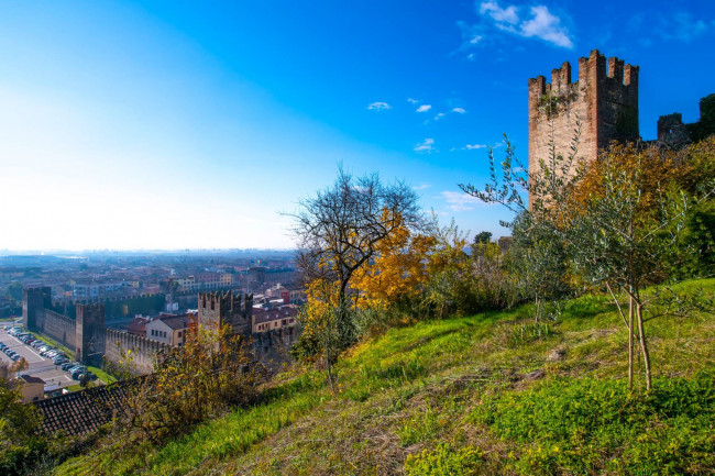 Casa Semindipendente in vendita a Soave
