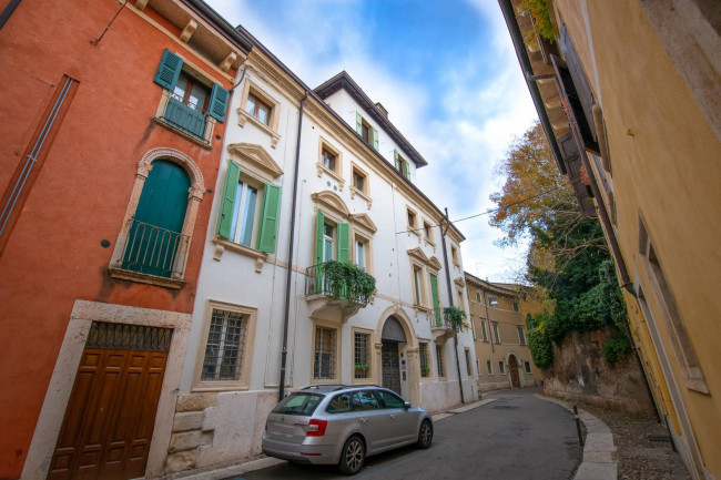 Appartamento in vendita a Verona