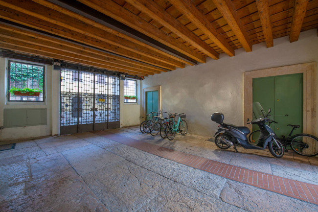 Appartamento in vendita a Verona