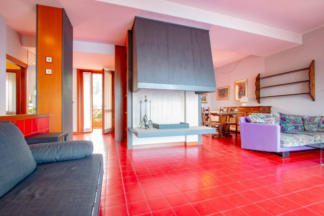 Villa for sale in Torri del Benaco