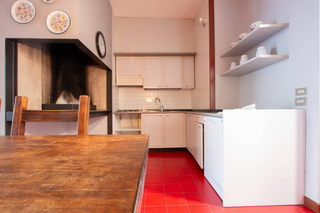 Villa for sale in Torri del Benaco