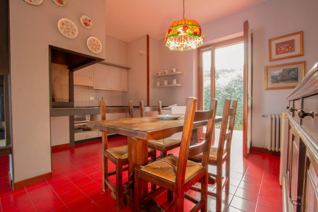 Villa for sale in Torri del Benaco