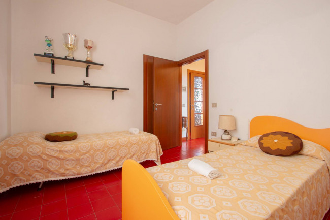 Villa for sale in Torri del Benaco