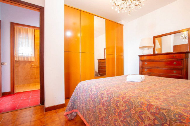 Villa for sale in Torri del Benaco