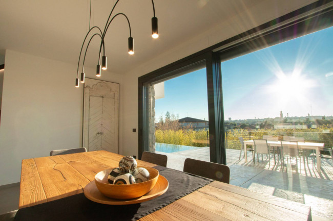 Villa in vendita a Pescantina