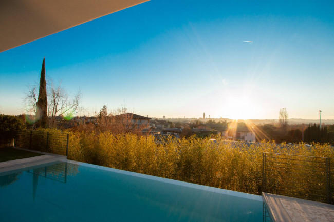 Villa in vendita a Pescantina