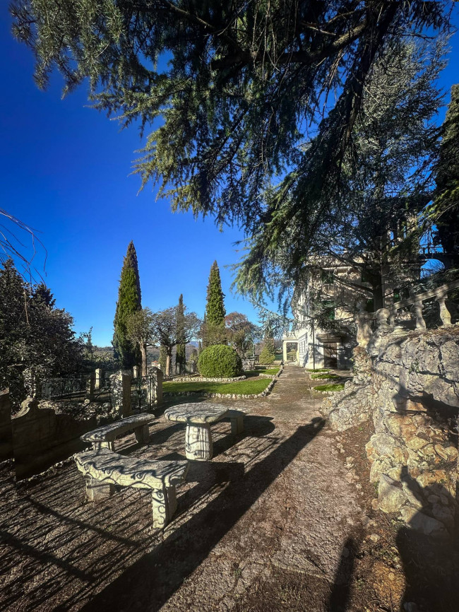 Villa in vendita a Verona
