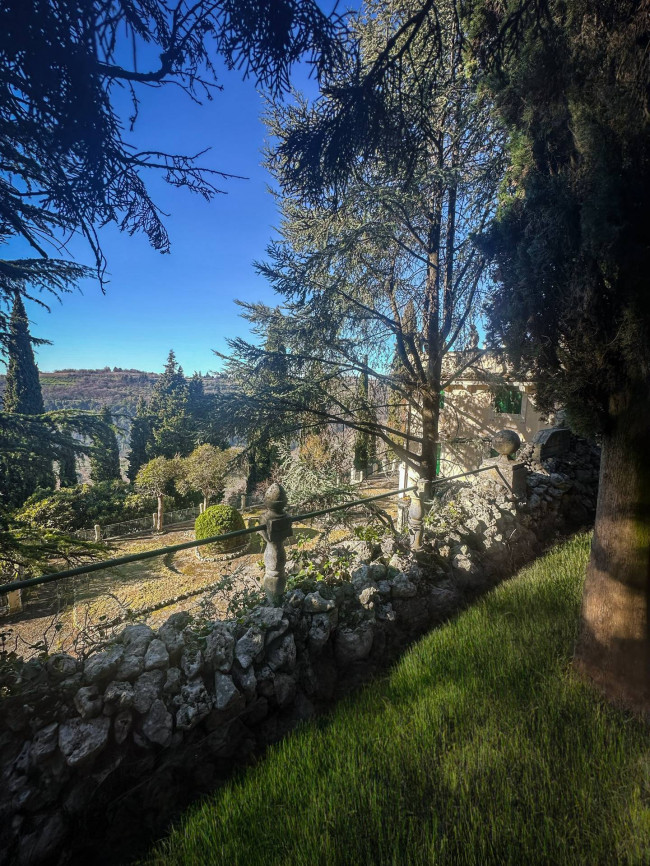 Villa in vendita a Verona