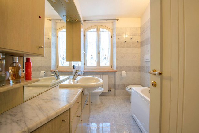 Villa for sale in Castelnuovo del Garda